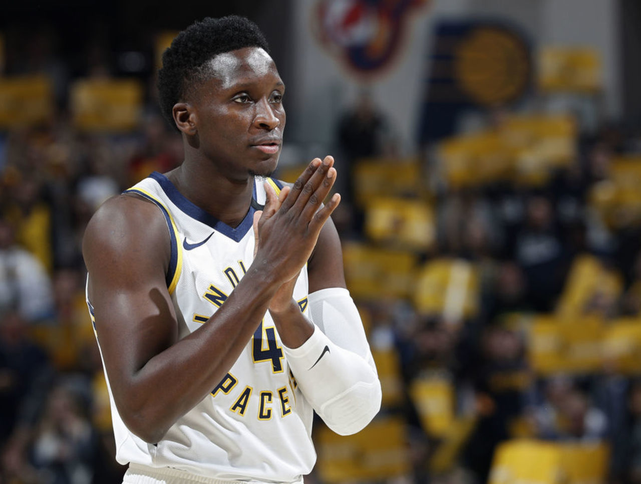 门将重心已 门将重心已